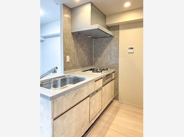 食洗器付きのシステムキッチンで日々の家事がラクラク♪