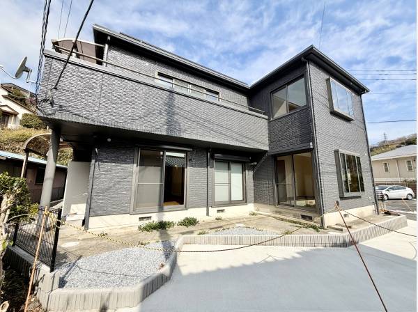 建物面積197.38㎡広々とした邸宅です