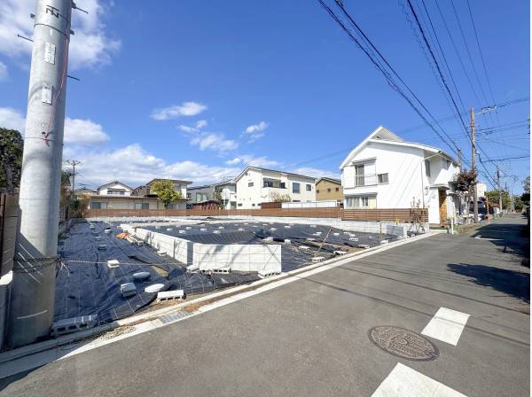 車通りの少ない静かなエリアです