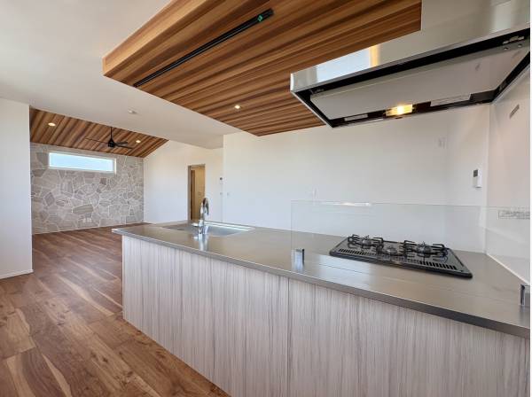 バーカウンターとしてもお使いいただけます♪