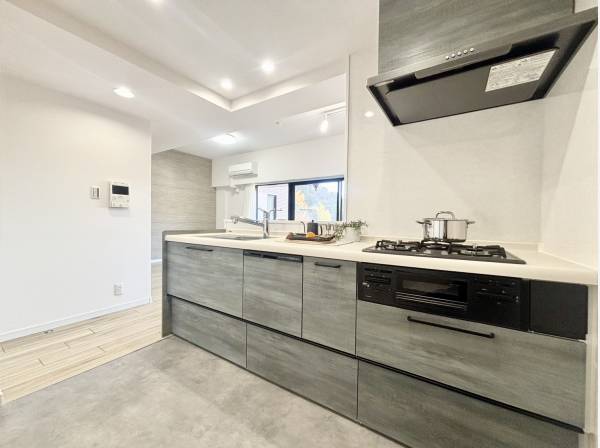 ゆとりがあるキッチンスペース