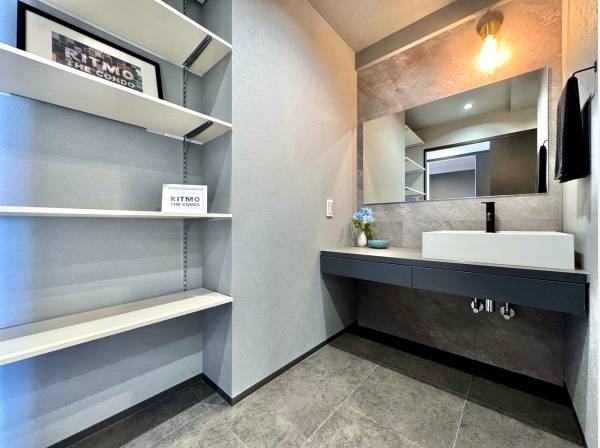 清潔感のある洗面台で毎朝をフレッシュに！