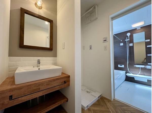 造作洗面化粧台のあるパウダールーム