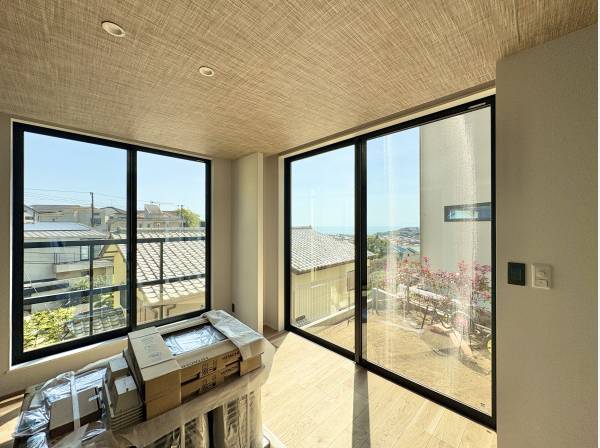 居室からも相模湾を見渡すことができます