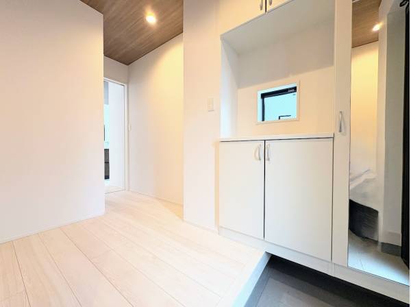 ゆとりのある玄関スペース