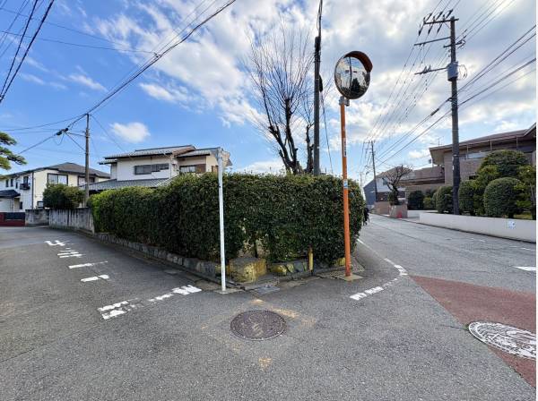 落ち着きのある住宅街にございます