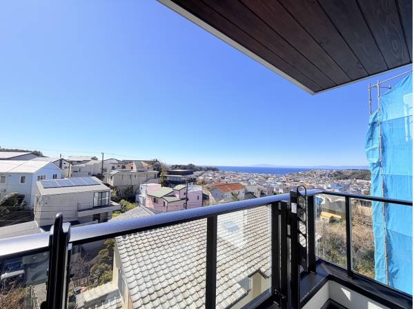 LDKから繋がる広々バルコニーではBBQもお楽しみいただけます