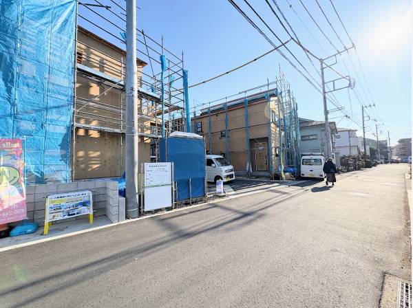 前面道路も広く車の出入りも楽々です