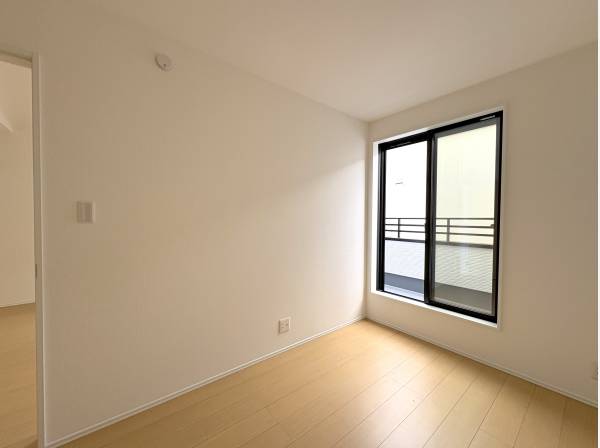 リビング階にも１部屋を配置