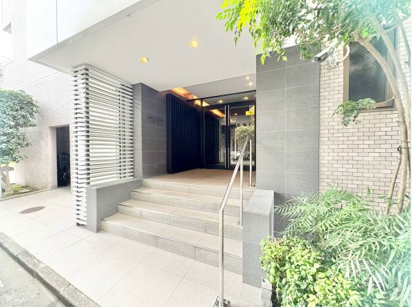 スタイリッシュな佇まいの分譲マンション