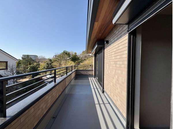 バルコニーのワイドで広々空間