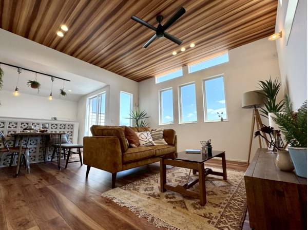 LDKは天井が高くて開放的♪