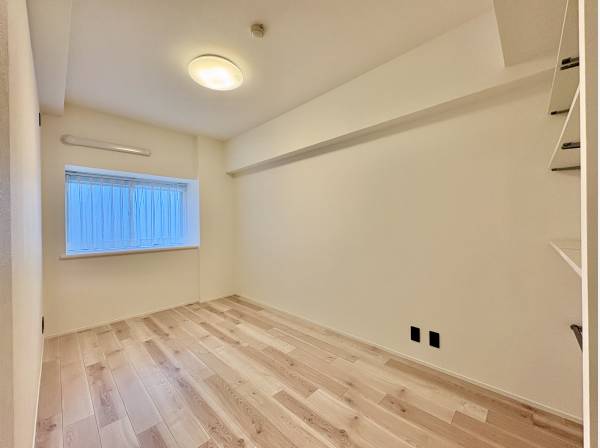 各居室には収納力のあるクローゼットを完備しております