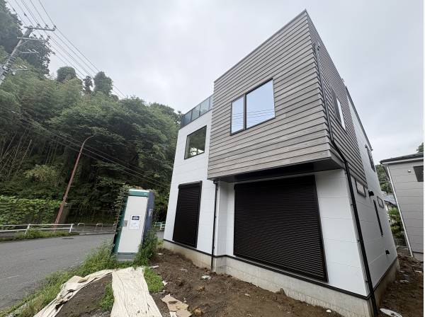 角地の為、日当たり・風通り良好です。
