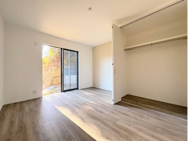 洋室もゆとりを持った広さがあります