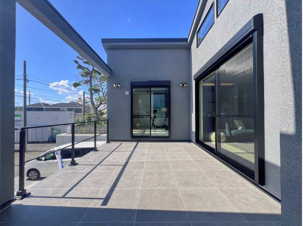 テラスでBBQも楽しめます