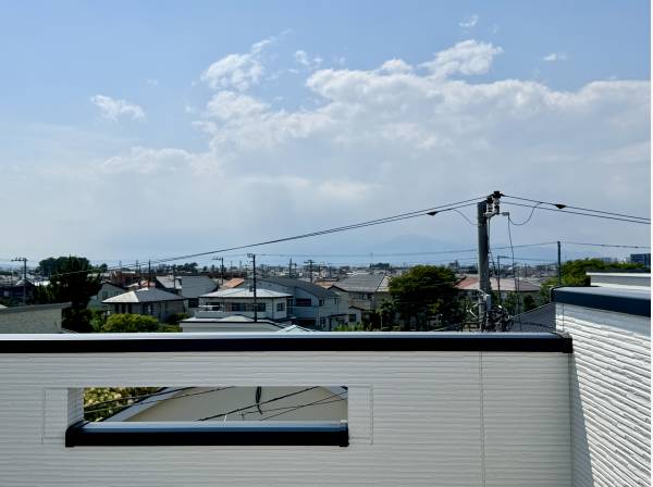 見晴らしの良いルーフバルコニー