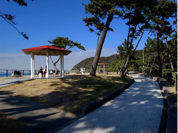 葉山公園まで徒歩約31分（約2,480ｍ）