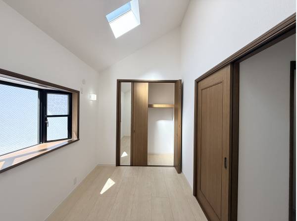 クローゼット完備の居室