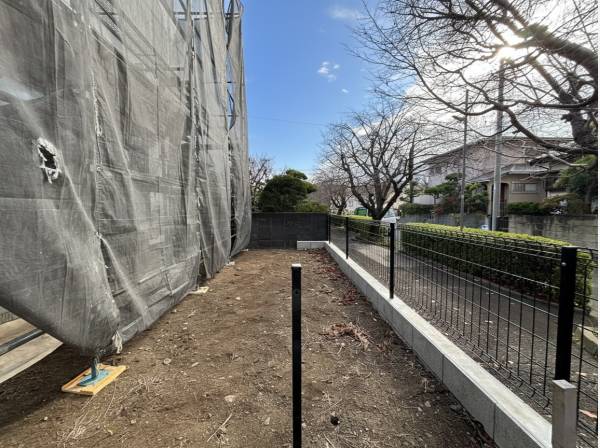 南側にはお庭スペースもございます♪