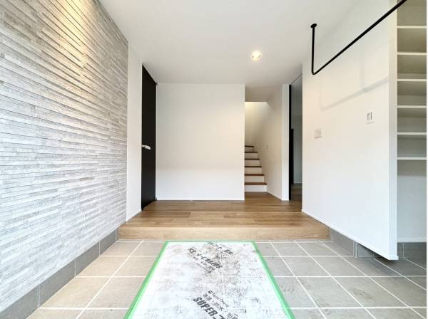 大変広々としている玄関スペース