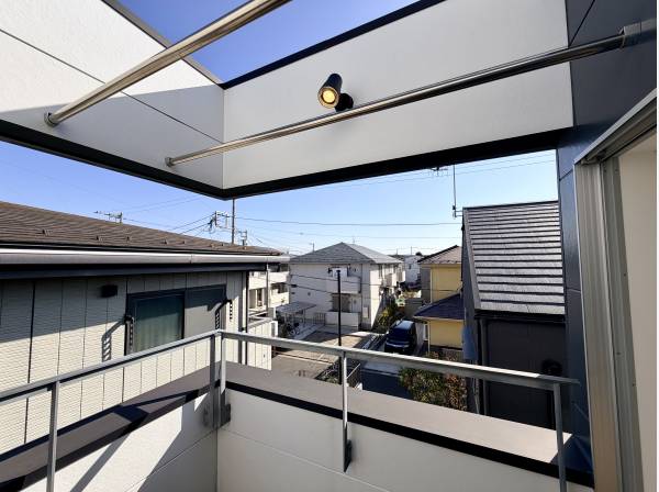 バルコニーは洗濯も快適に行えます