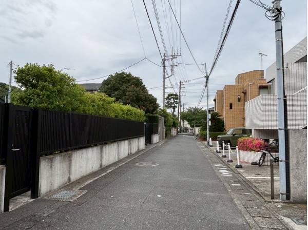 前面道路は約3.7m御座います！