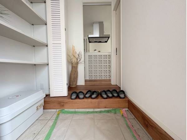 大容量のSIC付きのエントランス