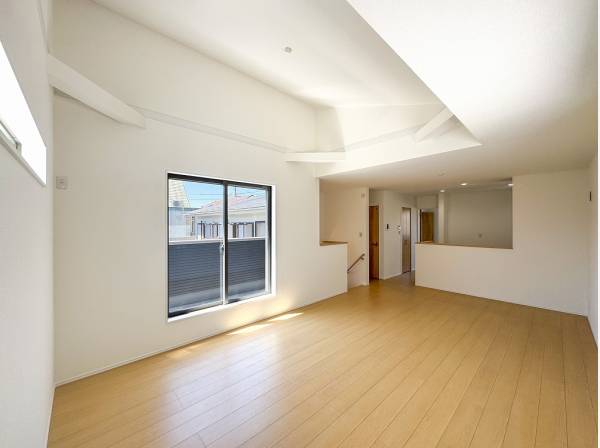 LDKは19.5帖のゆったりとした空間が広がります