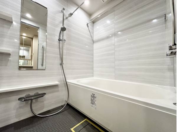 清潔感のあるバスルーム