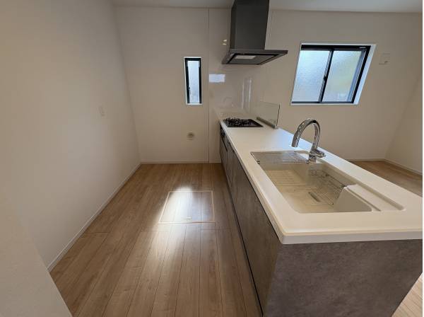 キッチンも広いですよ！