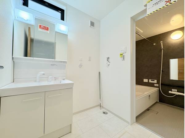 明るい洗面所