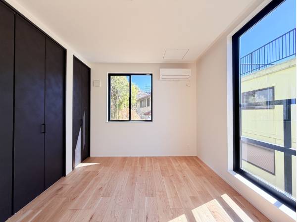 どのお部屋も南向きで明るいです