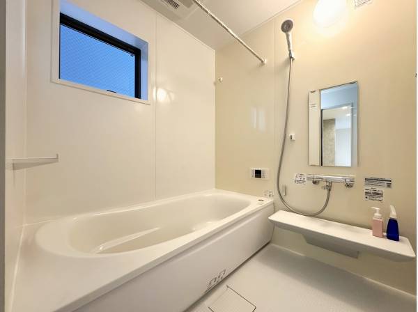 足を伸ばして1日の疲れをリフレッシュしてくださいね