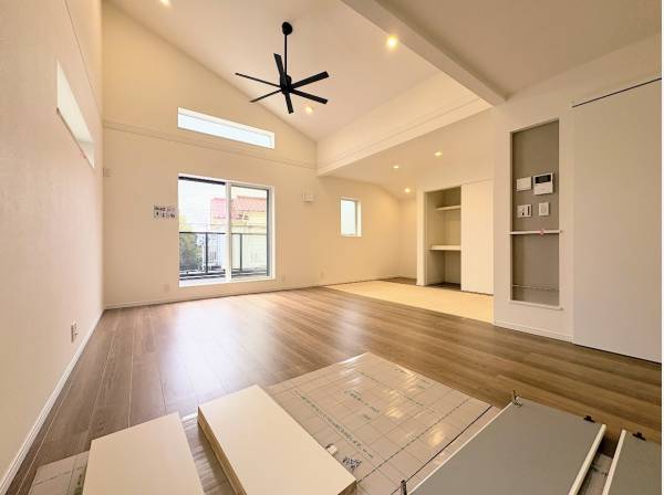 LDKの隣には畳コーナーもありくつろぎの空間