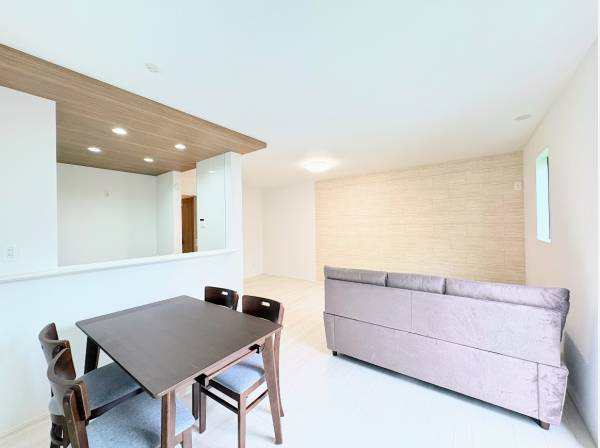 約18帖のLDKはゆとりがあります