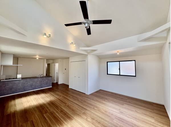 シーリングファンがあるだけで一気に南国風になりますね！