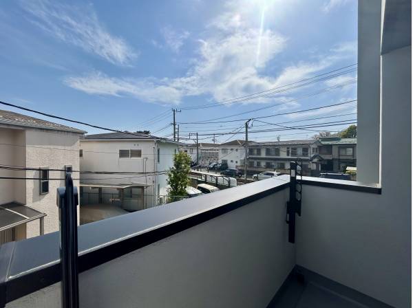 ベランダから江ノ電が見れます