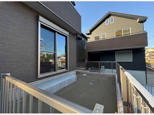 お庭付きの邸宅です。