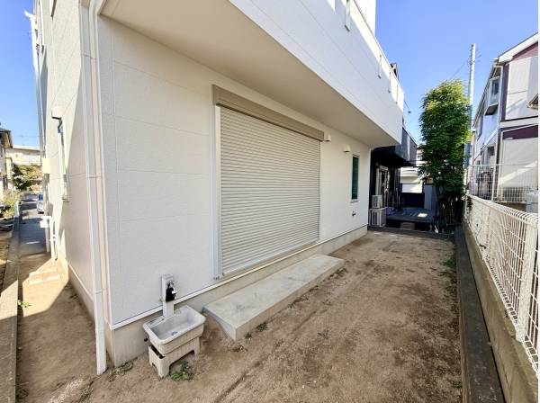 南向き水栓がありガーデニングも楽しめそうです