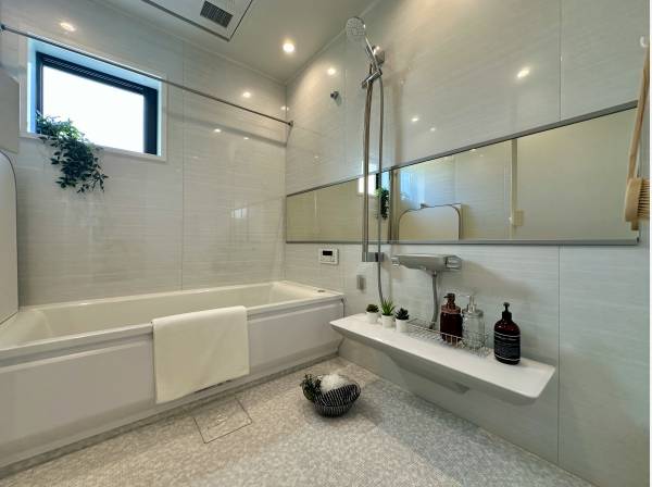 広々した約1.25坪タイプの浴室