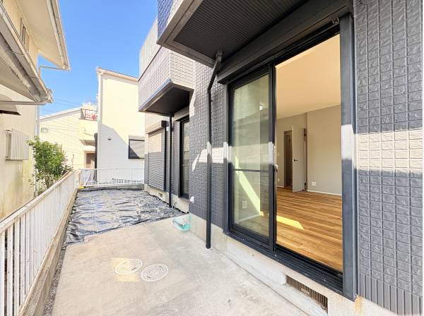 南面には小庭スペース