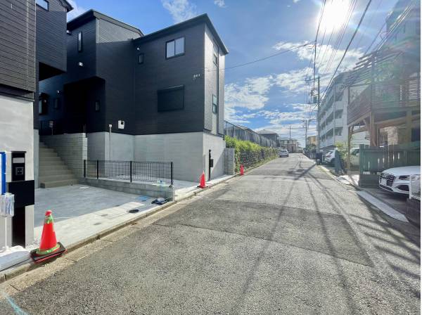 前面道路は約6ｍございます