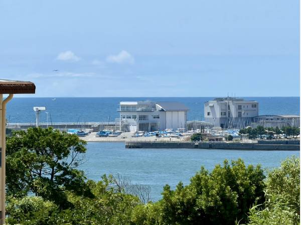 海も遠望できます