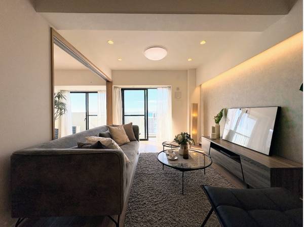 温かい日差しが差し込むLDK