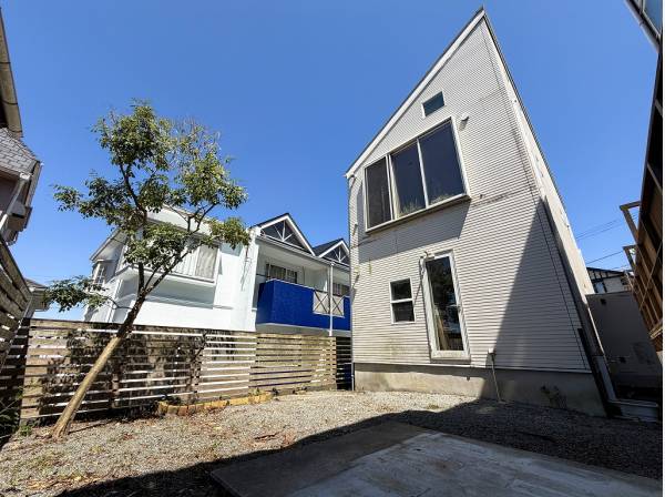 外へと暮らしが広がり日常の中に小さな楽しみが増えていきます