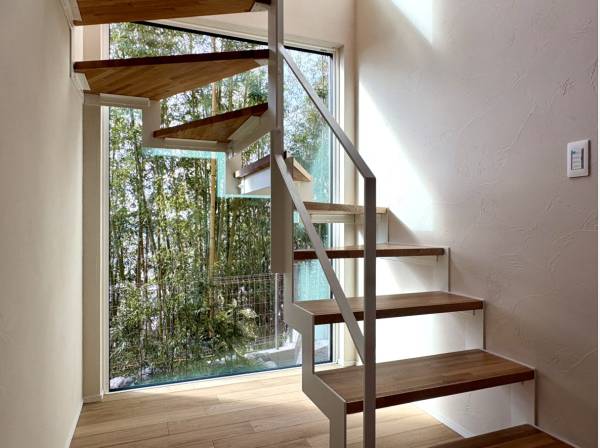 細部までこだわられた内装に注目です