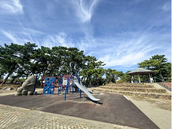 茅ヶ崎公園まで徒歩7分（約500m）