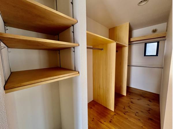 ラックがたくさんありますので、夢が広がりますね。