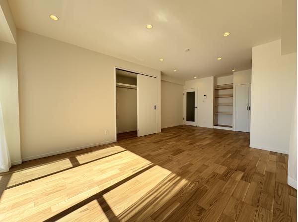 室内はリフォーム済み。すぐ新生活スタートできます